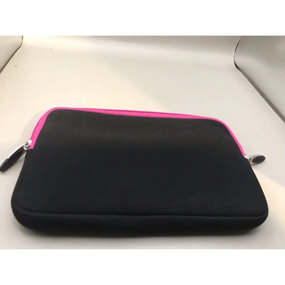 Universal‎ Tablet Case Neoprene Black And Pink 5.5